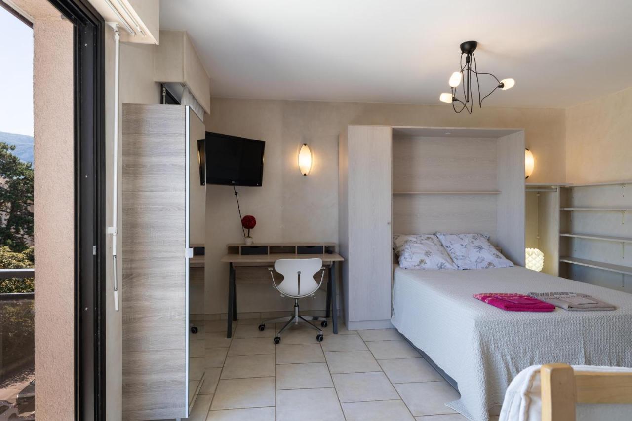 Appartement Proche Lac Et Commerces آنسي المظهر الخارجي الصورة