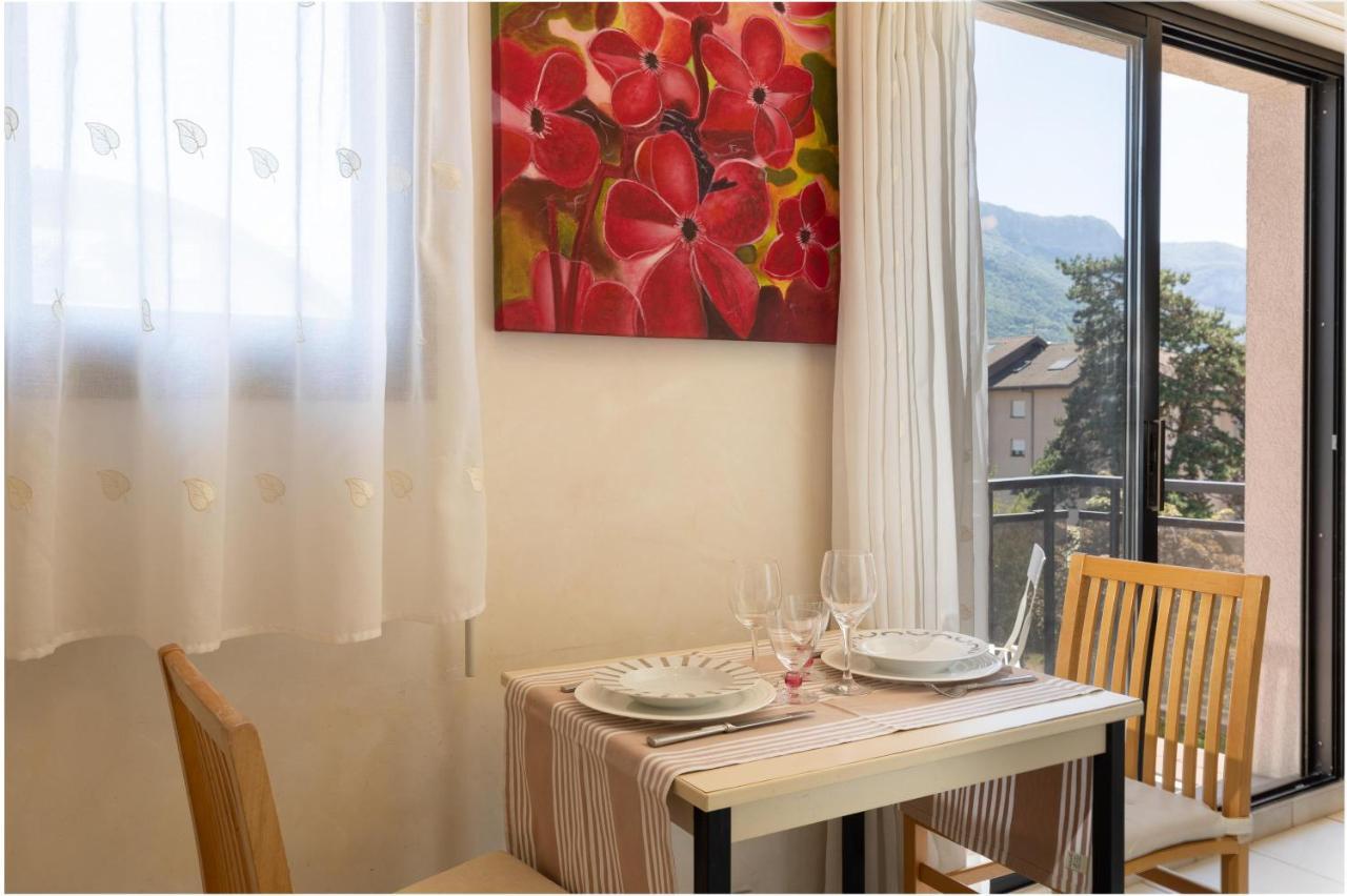 Appartement Proche Lac Et Commerces آنسي المظهر الخارجي الصورة